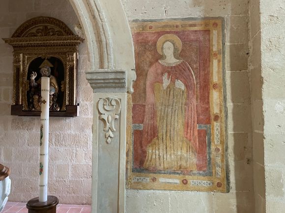 San Pietro Caveoso - interior 
