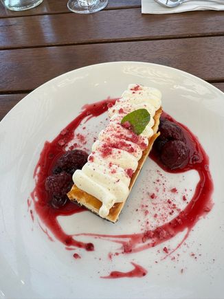 Oreo cookie cheesecake! YUMMY!