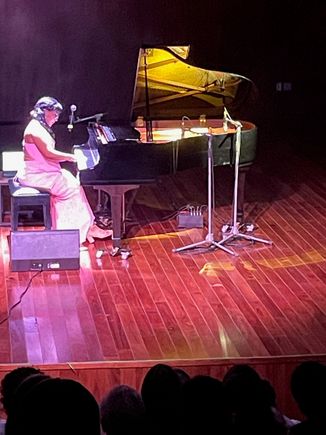 We were expecting a classical concert and it was some sort of new age doodling