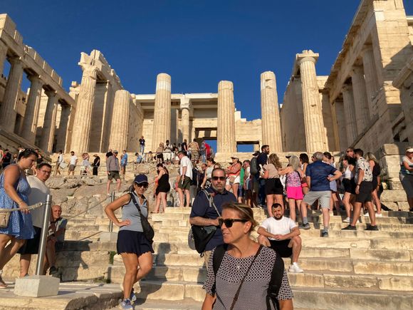 It's not impossible to get a photo without a crowd but you don't have the site to yourself!