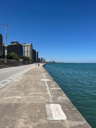 Lakeshore looking north, north of Oak beach.