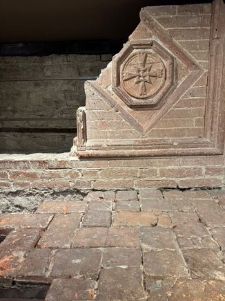 Remains of a wall in the Santa Reparata crypt.