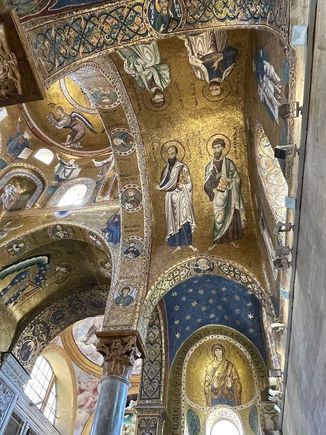 Mosaics similar to those in Cappella Palatina and the cathedrals at Monreale and Cefalu.
