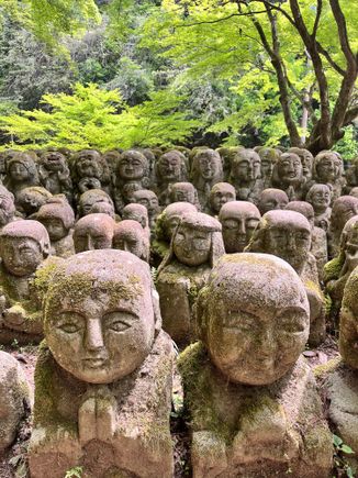 Monk stone statues at Otagi Nenbutsu-ji