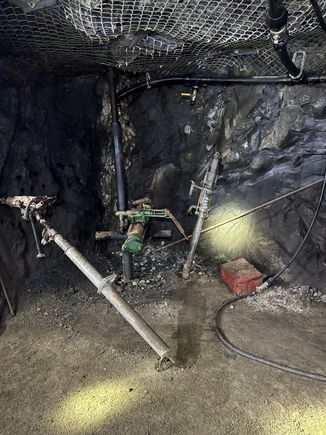 This gives you an idea of what it looks like underground. 