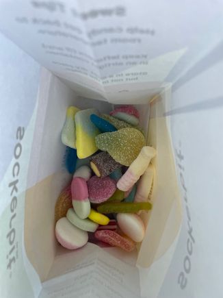 This is only a 1/2 lb of candy :(