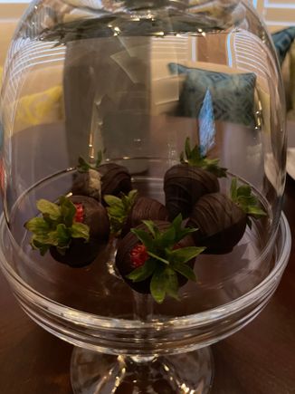 Cadogan chocolate covered strawberries 