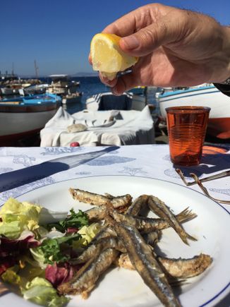 Lunch by the sea!