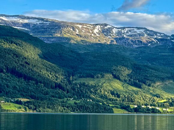 Lake fronting Voss