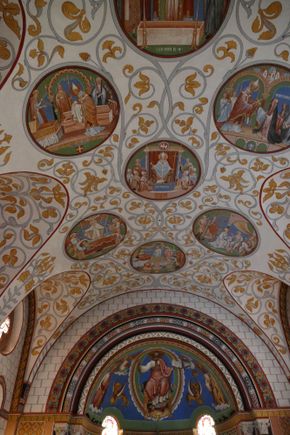 Insude Chapelle St Leon -- stunning