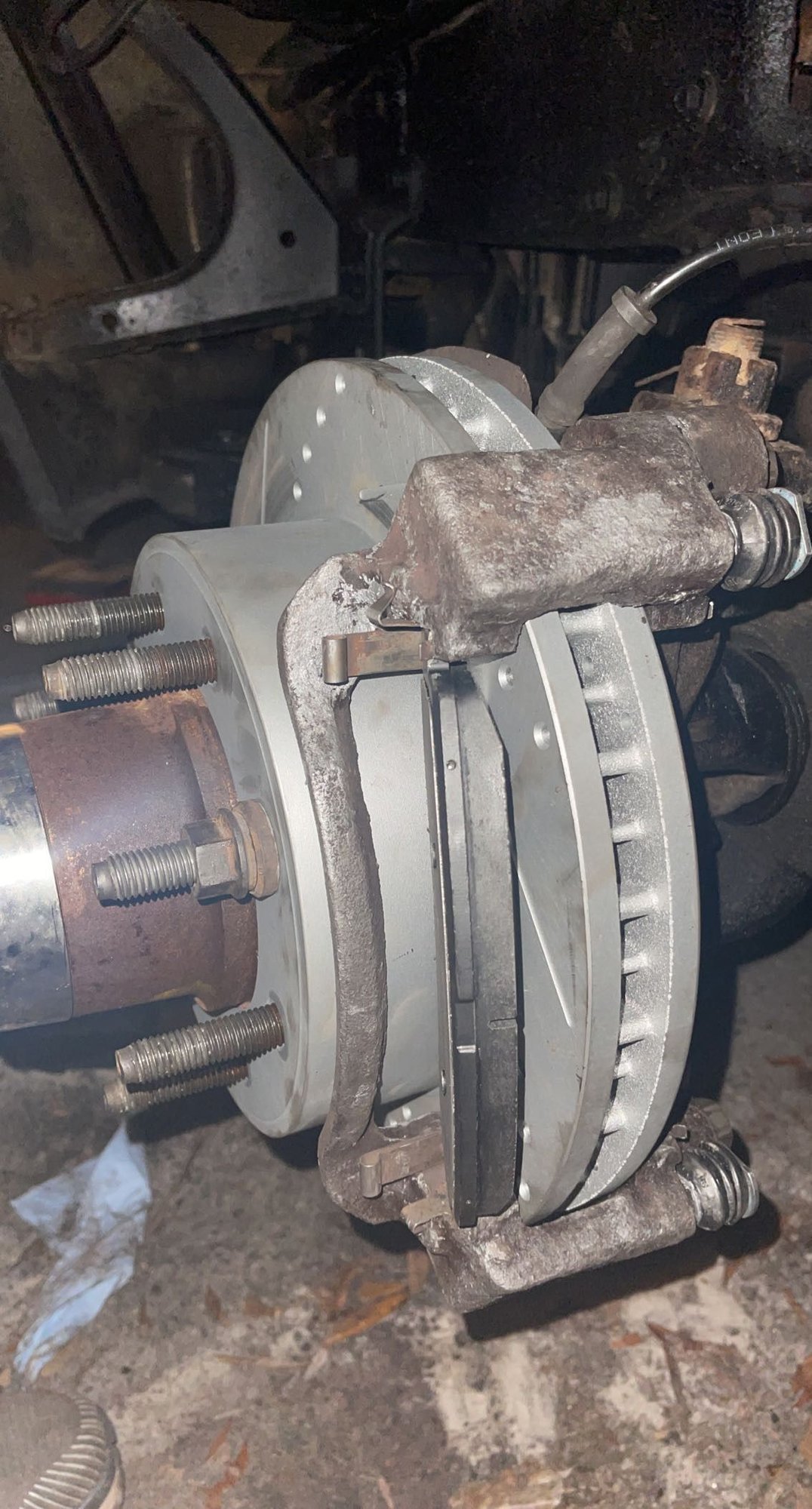 Brake pads not going in clips/bracket Ford Truck Enthusiasts Forums