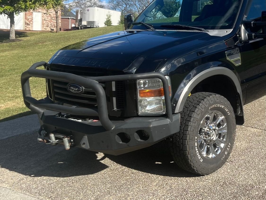 Exterior Body Parts - 2008-2010 F250/F350 Bumper - Used - 2008 to 2010 Ford F-350 Super Duty - Columbia, TN 38401, United States