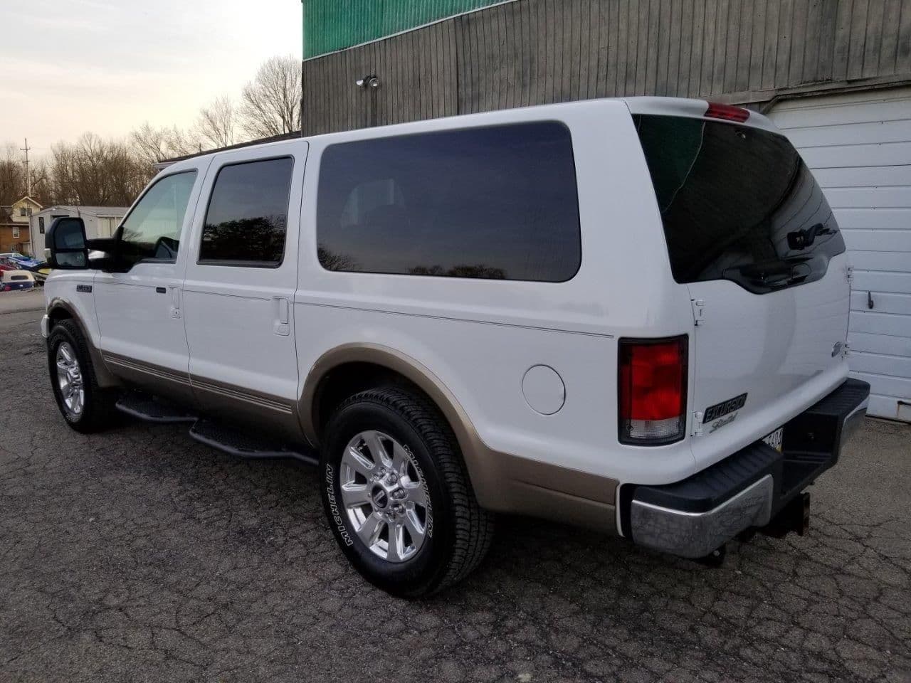 2000 Ford Excursion - 2000 Ford Excursion Limited 2WD *** 55K Miles*** Upgraded One of a Kind ******** - Used - VIN 1FMNU42S9YED59969 - 54,975 Miles - 10 cyl - 2WD - Automatic - SUV - White - Beaver Falls, PA 15010, United States