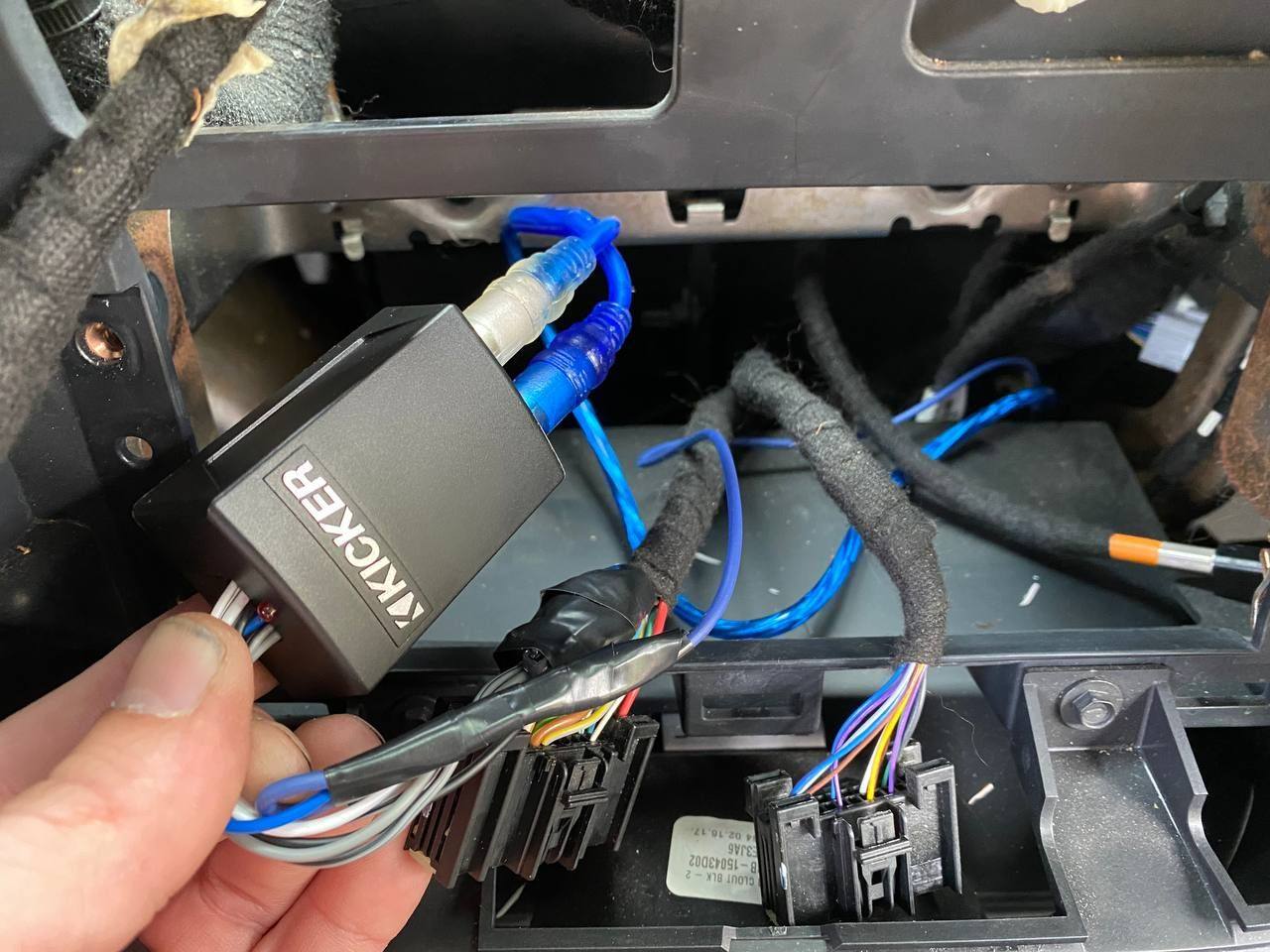 I tied into the front speakers, ground, and ran the remote with the RCA. 