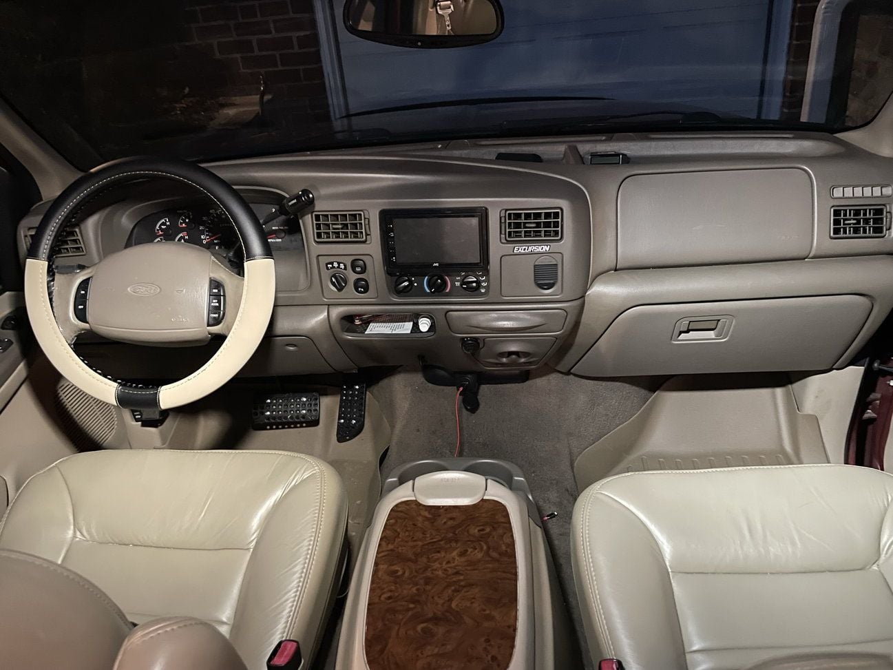 2000 Ford Excursion - 2000 Ford Excursion Limited, 7.3L, 4x4. - Used - VIN 1FMSU43F7YEE34771 - 8 cyl - 4WD - Automatic - SUV - Red - Cheverly, MD 20785, United States