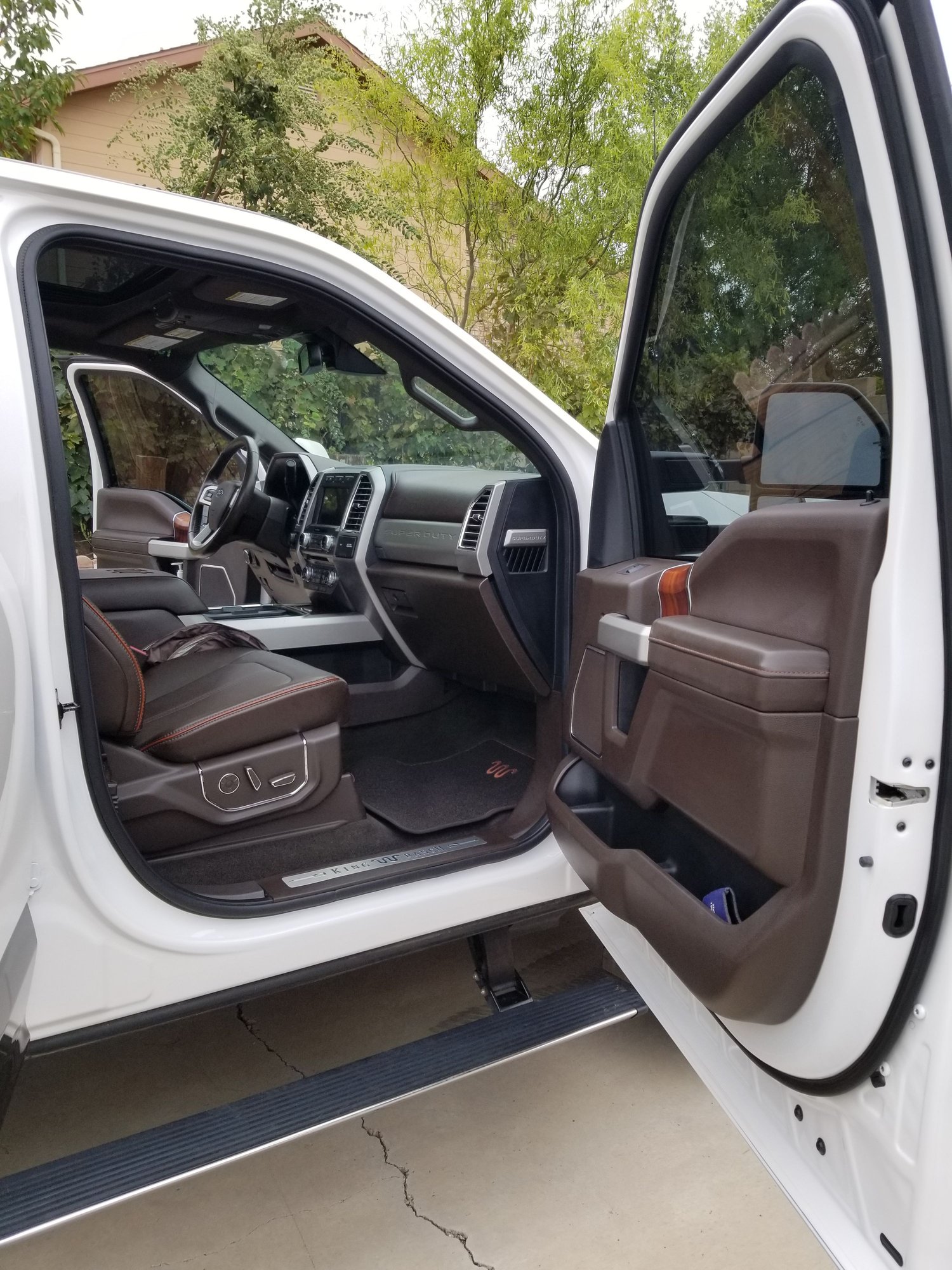 2017 Ford F-350 Super Duty - 2017 F350 KR F/S - Used - VIN 1FT8W3BTOHED77923 - 18,500 Miles - 8 cyl - 4WD - Automatic - Truck - Other - Albuquerque, NM 87120, United States