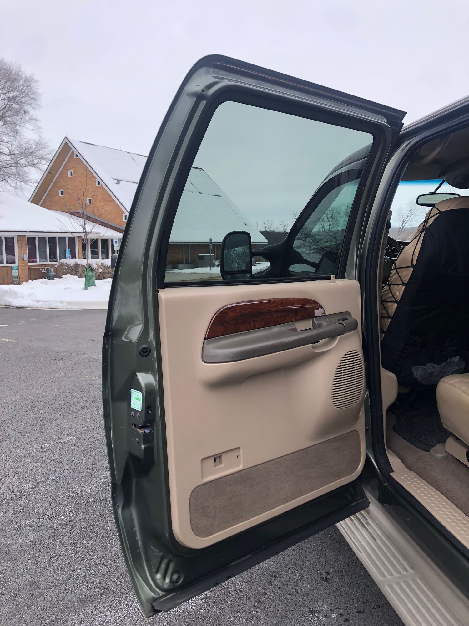 2000 Ford Excursion - 2000 Ford Excursion - Used - VIN 1FMNU43S7YEB39924 - 181,973 Miles - 10 cyl - 4WD - Automatic - SUV - Other - Rockford, IL 61101, United States