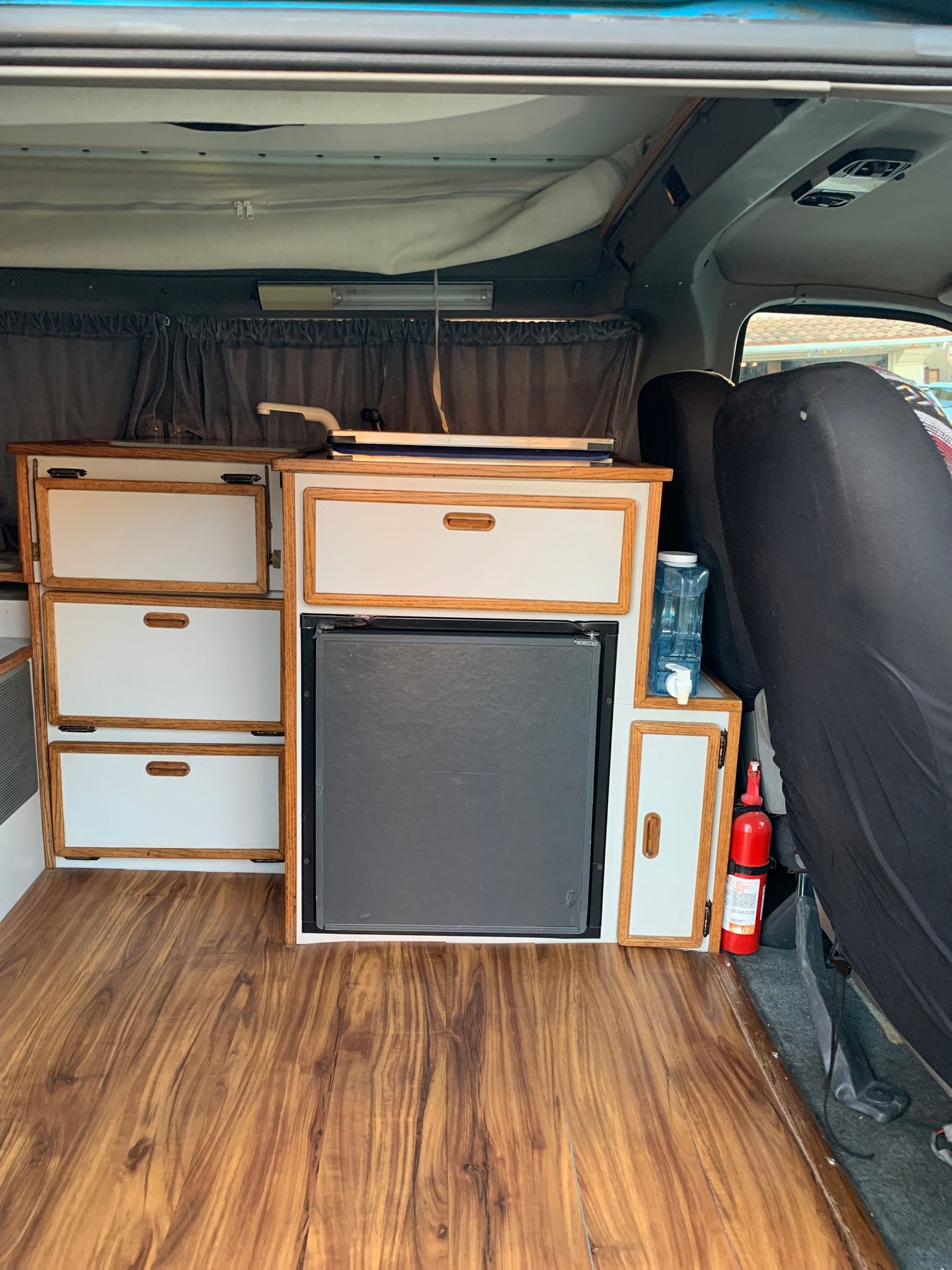 1995 Ford Aerostar - 1995 4X4 Aerostar Camper - Used - VIN 1FMDA41X6SZB15360 - 140,000 Miles - 6 cyl - 4WD - Automatic - Van - Blue - San Diego, CA 92129, United States