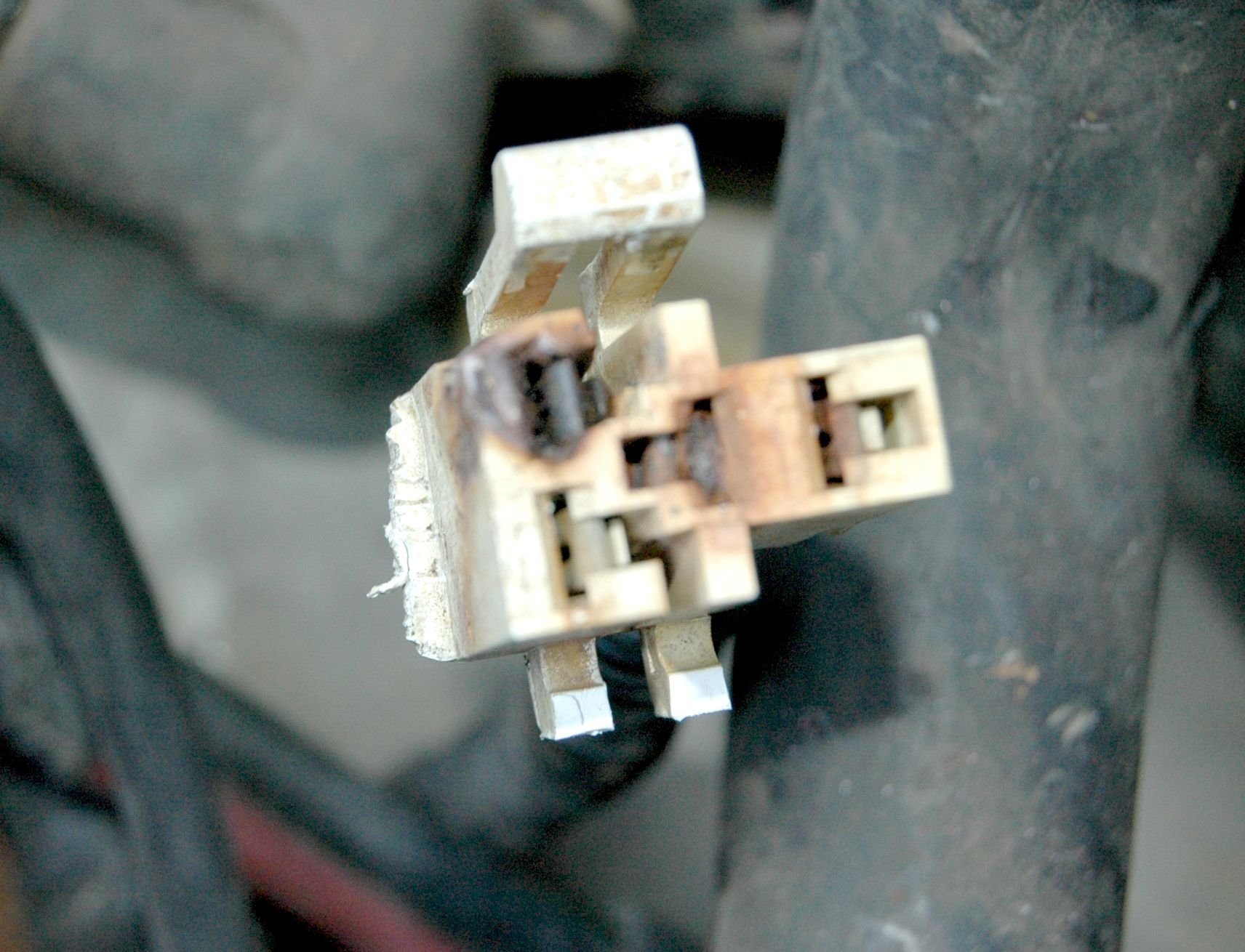 Blowing fuse 13 (heating/ac controls) Ford Truck Enthusiasts Forums