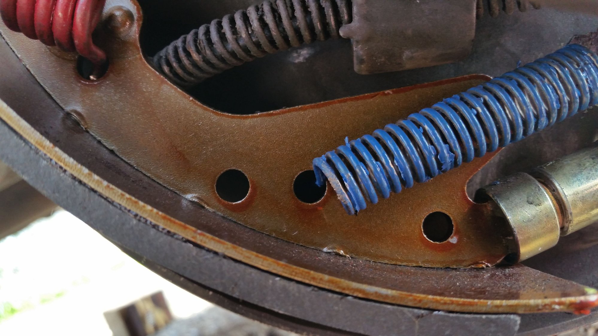 Rear brake spring placement? Ford Truck Enthusiasts Forums