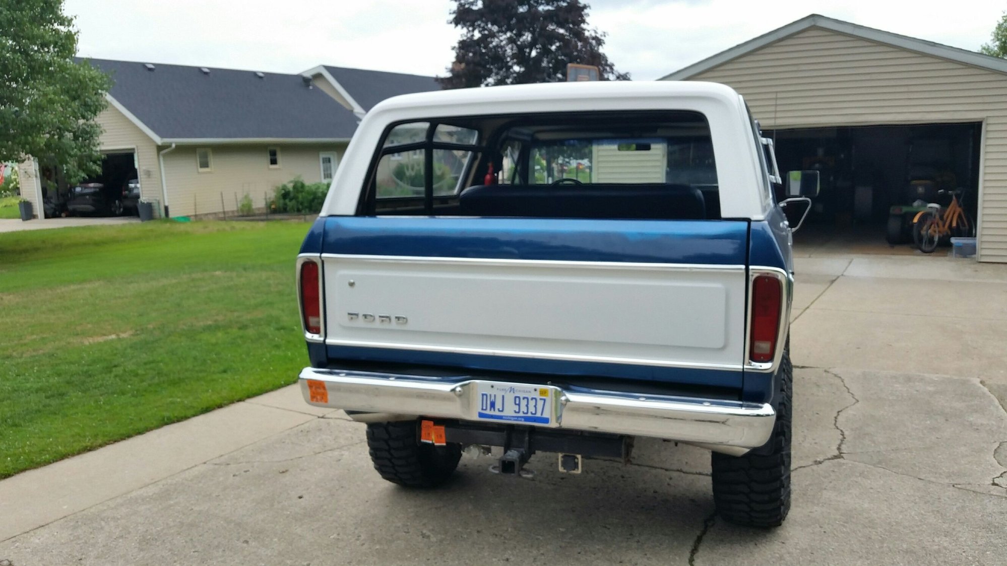 1978 Ford Bronco - 1978 Ford Bronco Custom 4x4 460 35s lifted - Used - VIN 1fmpu16l64lb28889 - 63,000 Miles - 8 cyl - 4WD - Automatic - SUV - Blue - Lowell, MI 49331, United States