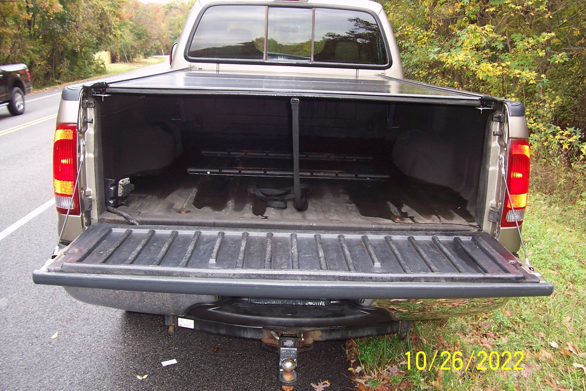 2005 Ford F-250 Super Duty - Extra Clean Low Mileage 2005 F250 SD XLT Crew Cab LB 6.0 (STUDDED) Diesel - Used - VIN 1FTSW21P95EA66152 - 74,800 Miles - 8 cyl - 4WD - Automatic - Truck - Beige - Millersville, MD 21108, United States