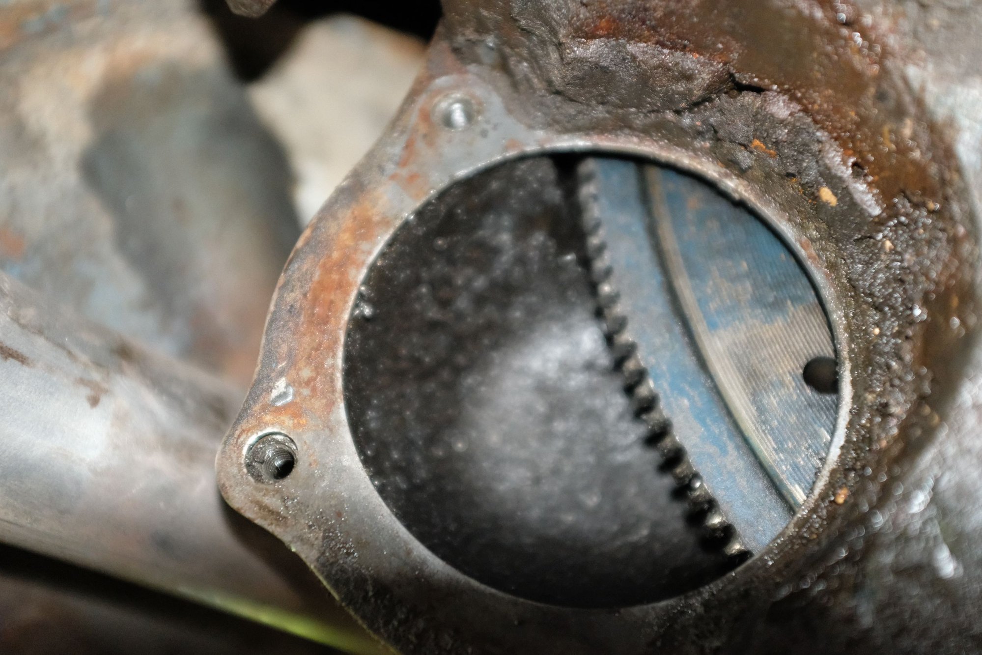 Help, shrapnel found in flywheel inspection cover? Ford Truck Enthusiasts Forums