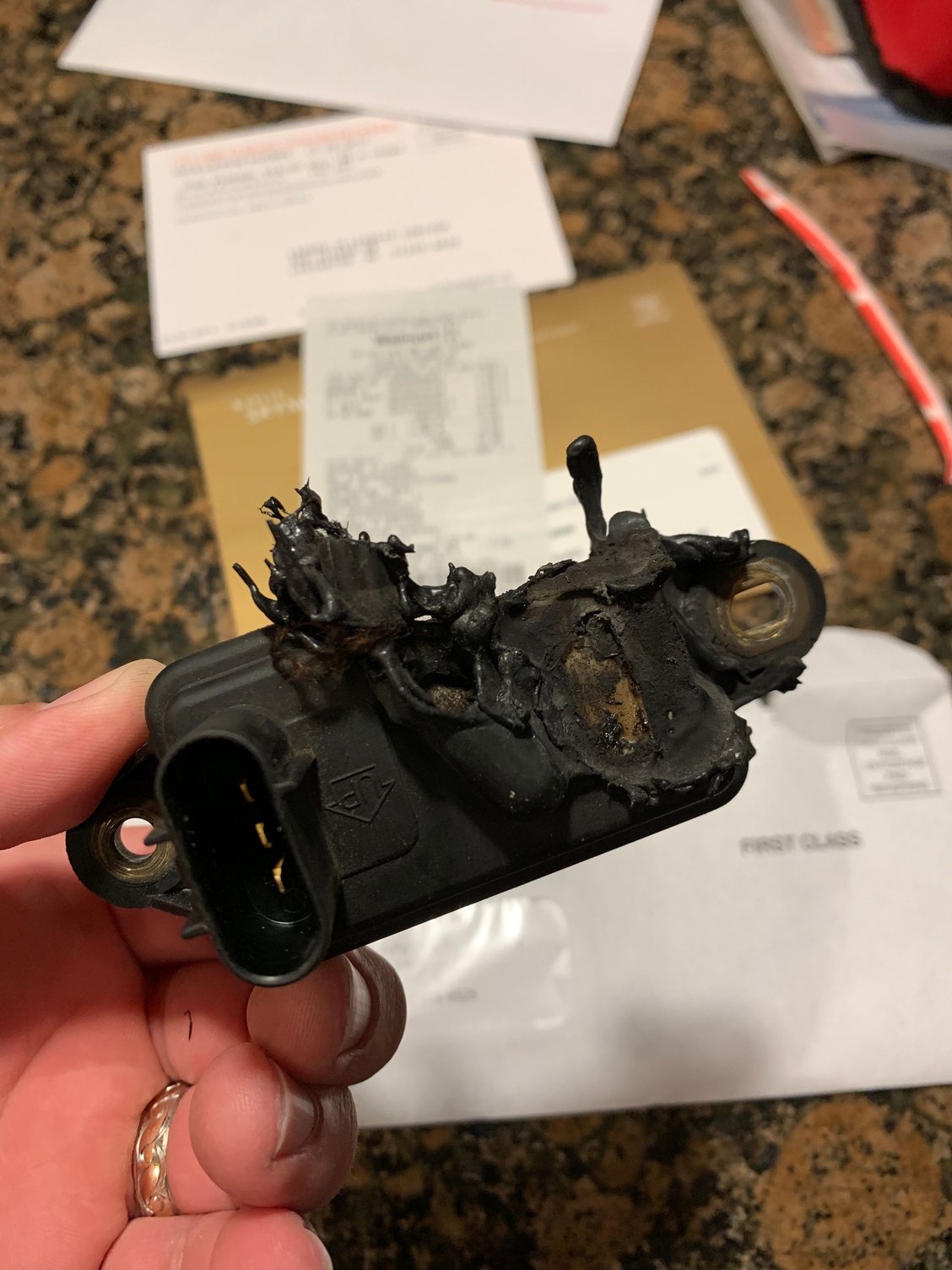 Melted DPFE sensor... (2004 Navigator 32v 5.4) Ford Truck Enthusiasts