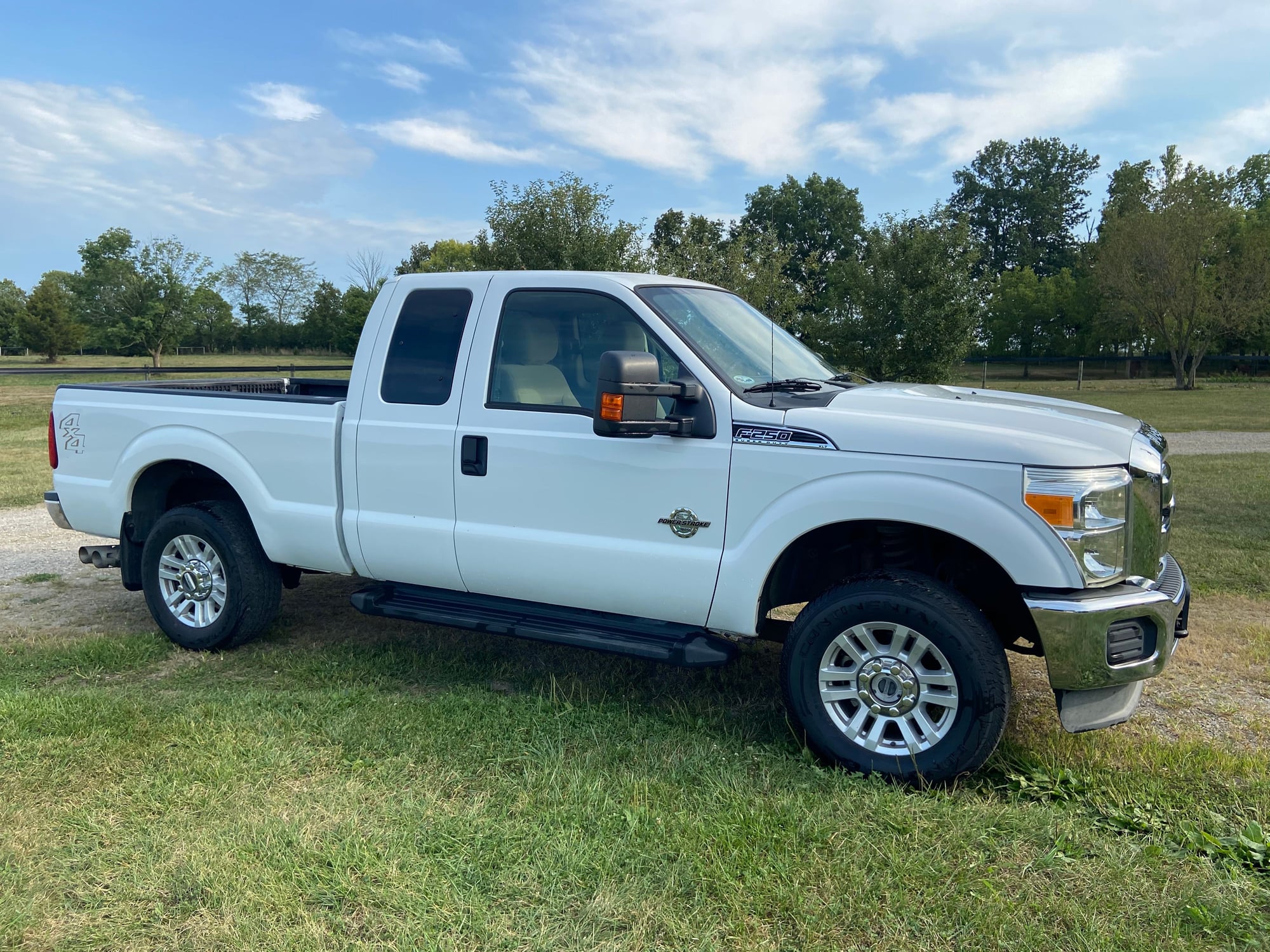 2012 Ford F-250 Super Duty - '12 F250 SuperDuty Diesel - Used - VIN 1FT7X2BT3CEB07614 - 60,789 Miles - 8 cyl - 4WD - Automatic - Truck - White - Hamilton, OH 45013, United States
