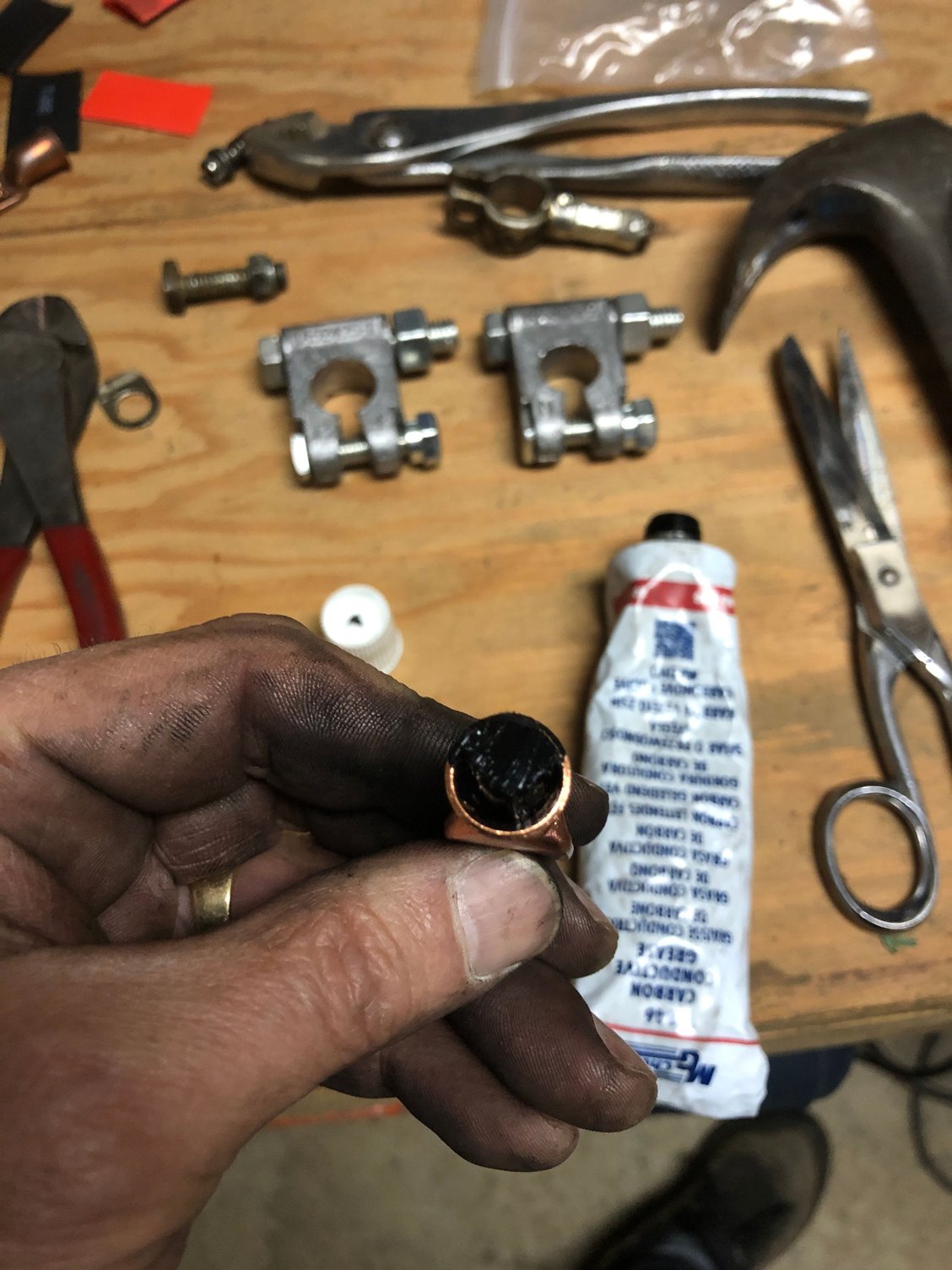 I used conductive grease on all the cables and lugs. Cables were in great shape with minimal oxidation. I didn�t have to cut more than 1 inch off any cable. 