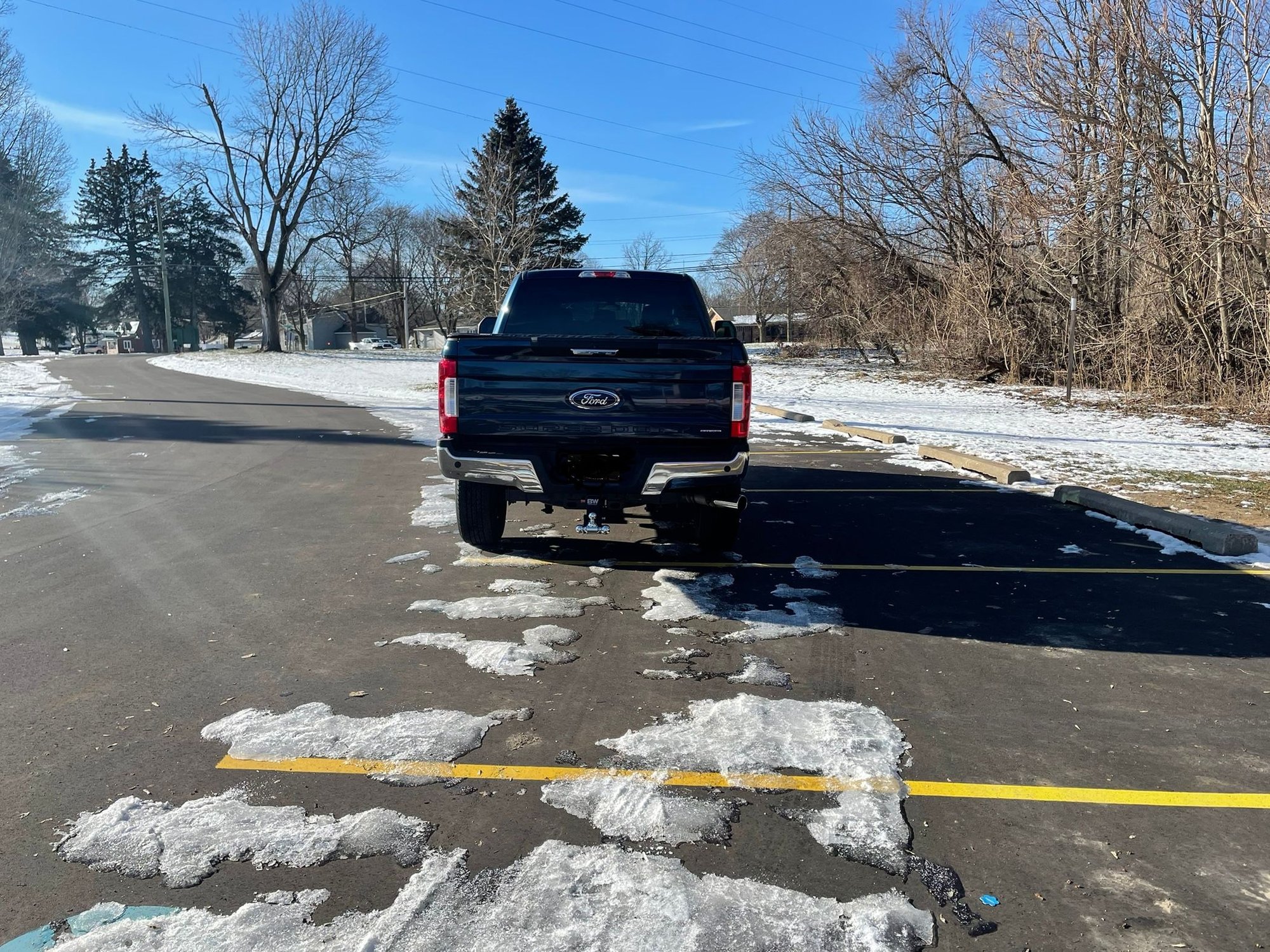 2017 Ford F-250 Super Duty - 2017 xlt 6.2 3.73 ccsb $43k or best - Used - VIN 1FT7W2B62HEE93575 - 79,000 Miles - 8 cyl - 4WD - Automatic - Truck - Blue - Marshall, MI 49068, United States