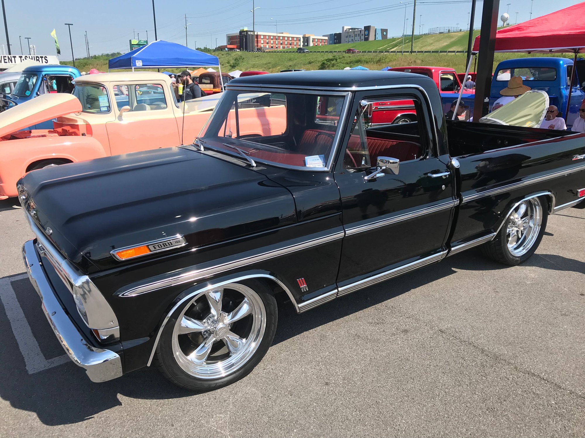 F100 Truck Show Pigeon Forge 2025 - Fionna Jessica