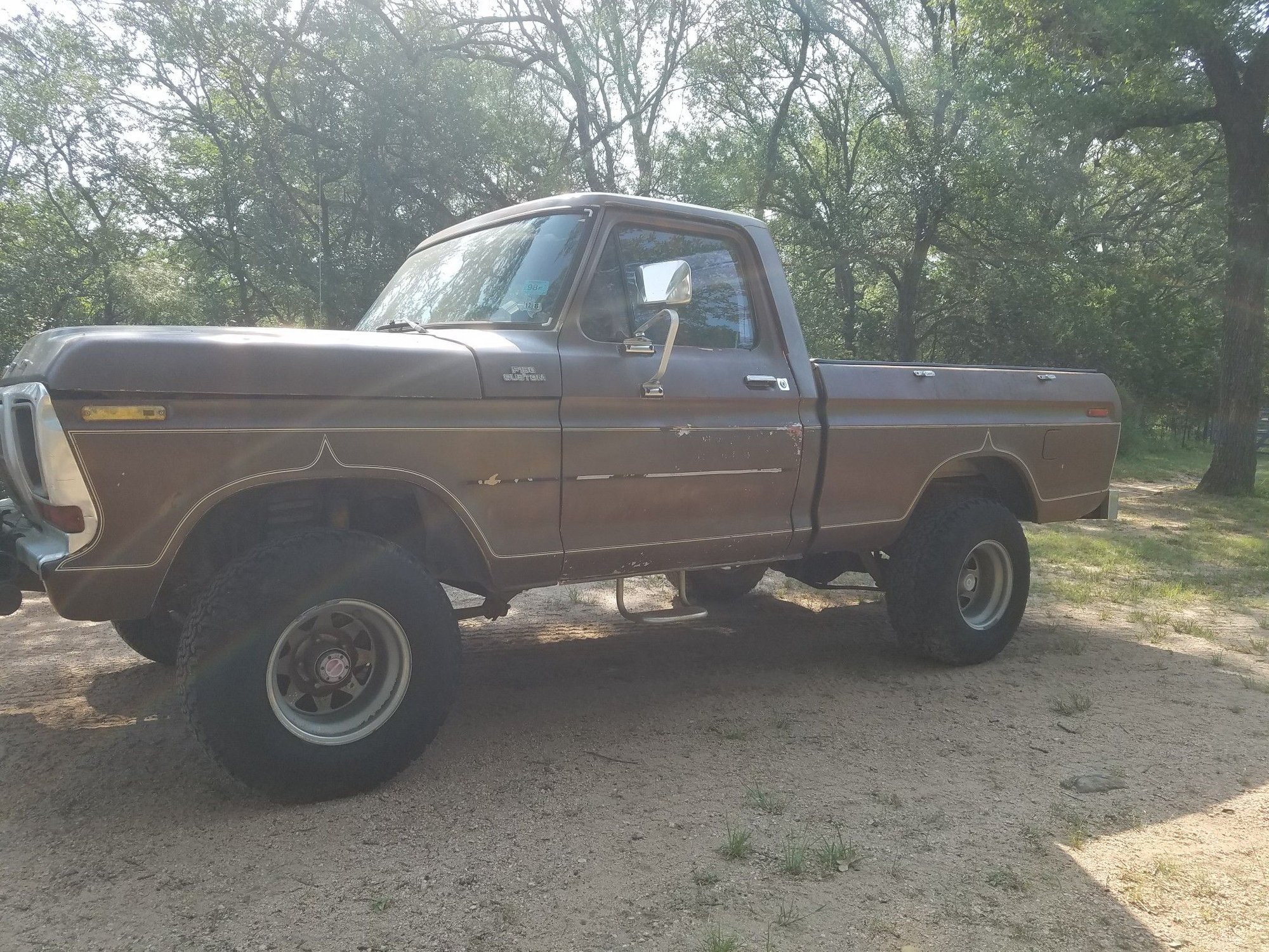 1977 Ford F-150 - For Sale, 1977/78 (manufactured 8/77) F150 Custom 4X4 Shortbed - Used - VIN F14HLAG2403 - 8 cyl - 4WD - Automatic - Truck - Brown - Marble, TX 78654, United States