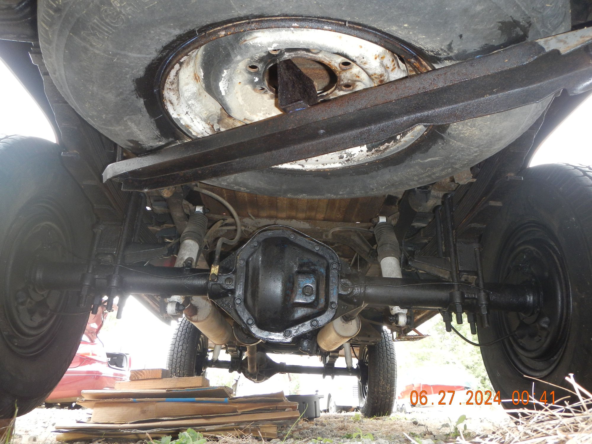 1962 Ford F-250 - 1962 Ford F250 4x4  / 4-speed Manual Transmission - Used - VIN F26CR261054 - 59,576 Miles - 8 cyl - 4WD - Manual - Truck - Red - Portland, OR 97233, United States