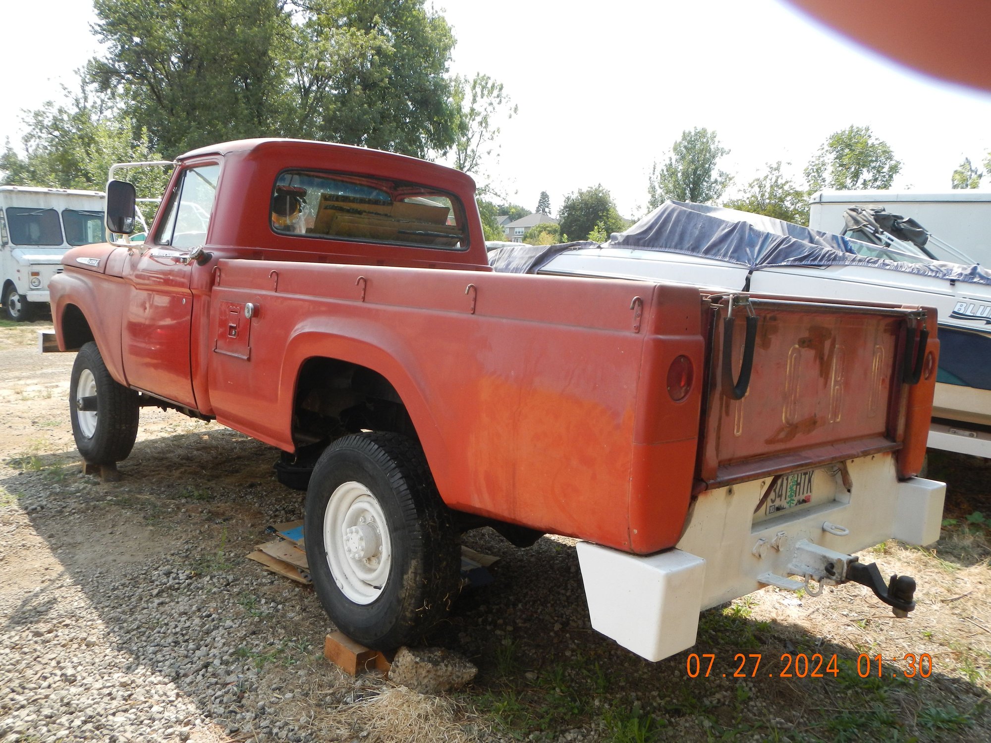 1962 Ford F-250 - 1962 Ford F250 4x4  / 4-speed Manual Transmission - Used - VIN F26CR261054 - 59,576 Miles - 8 cyl - 4WD - Manual - Truck - Red - Portland, OR 97233, United States