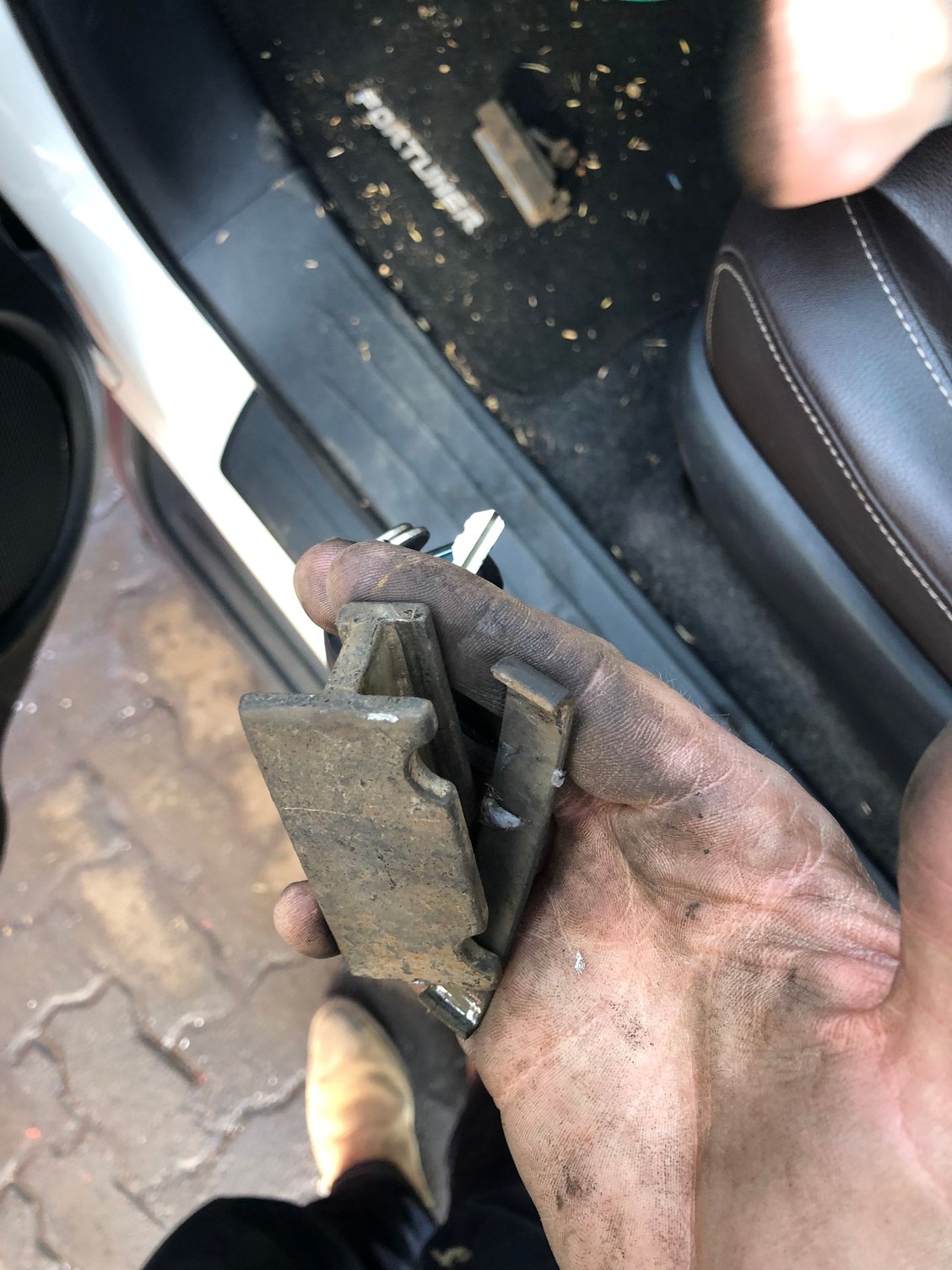 Help needed with brake caliper not fitting - Ford Truck Enthusiasts Forums
