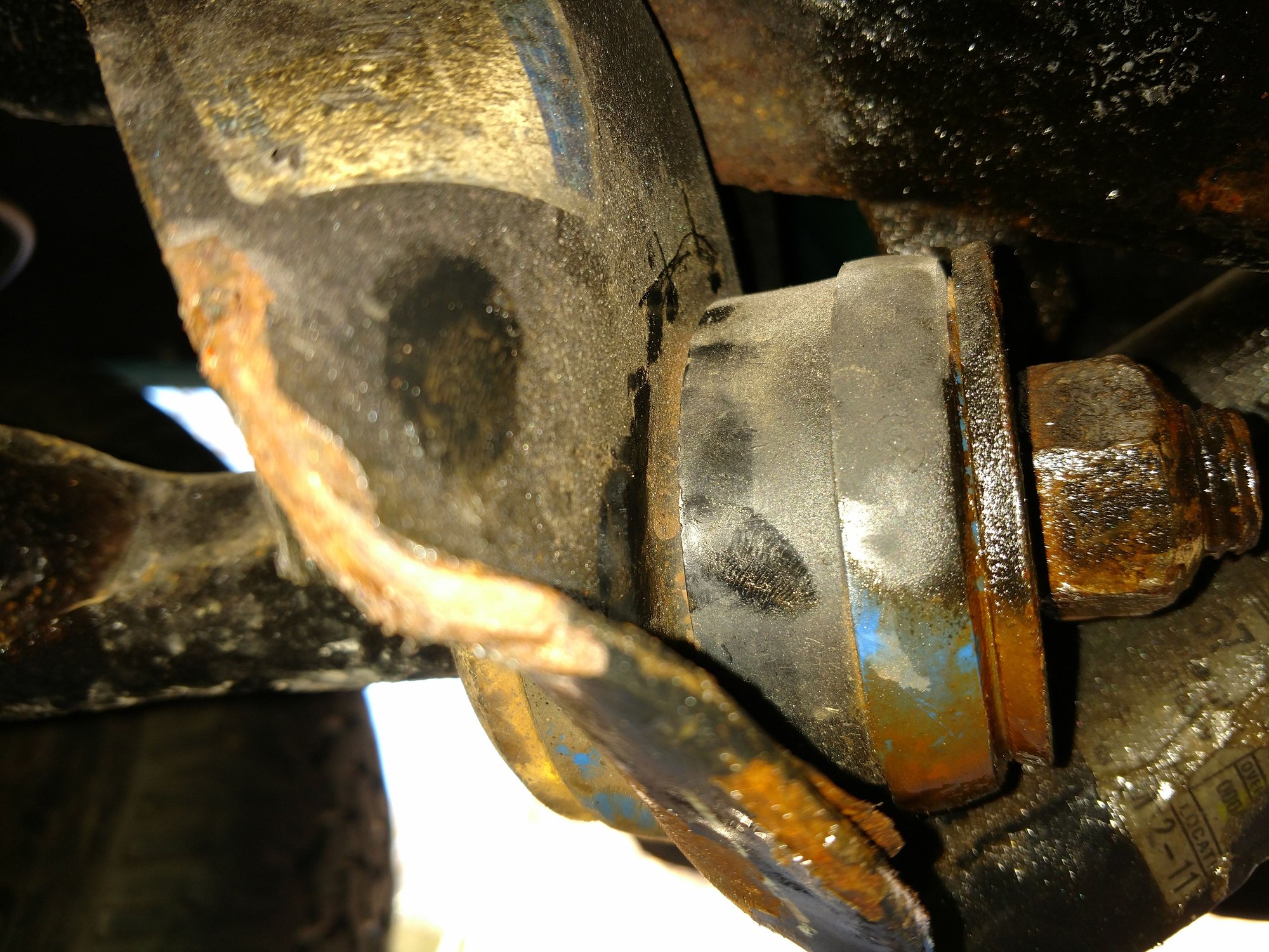 Are my radius arm bushings loose? Ford Truck Enthusiasts Forums