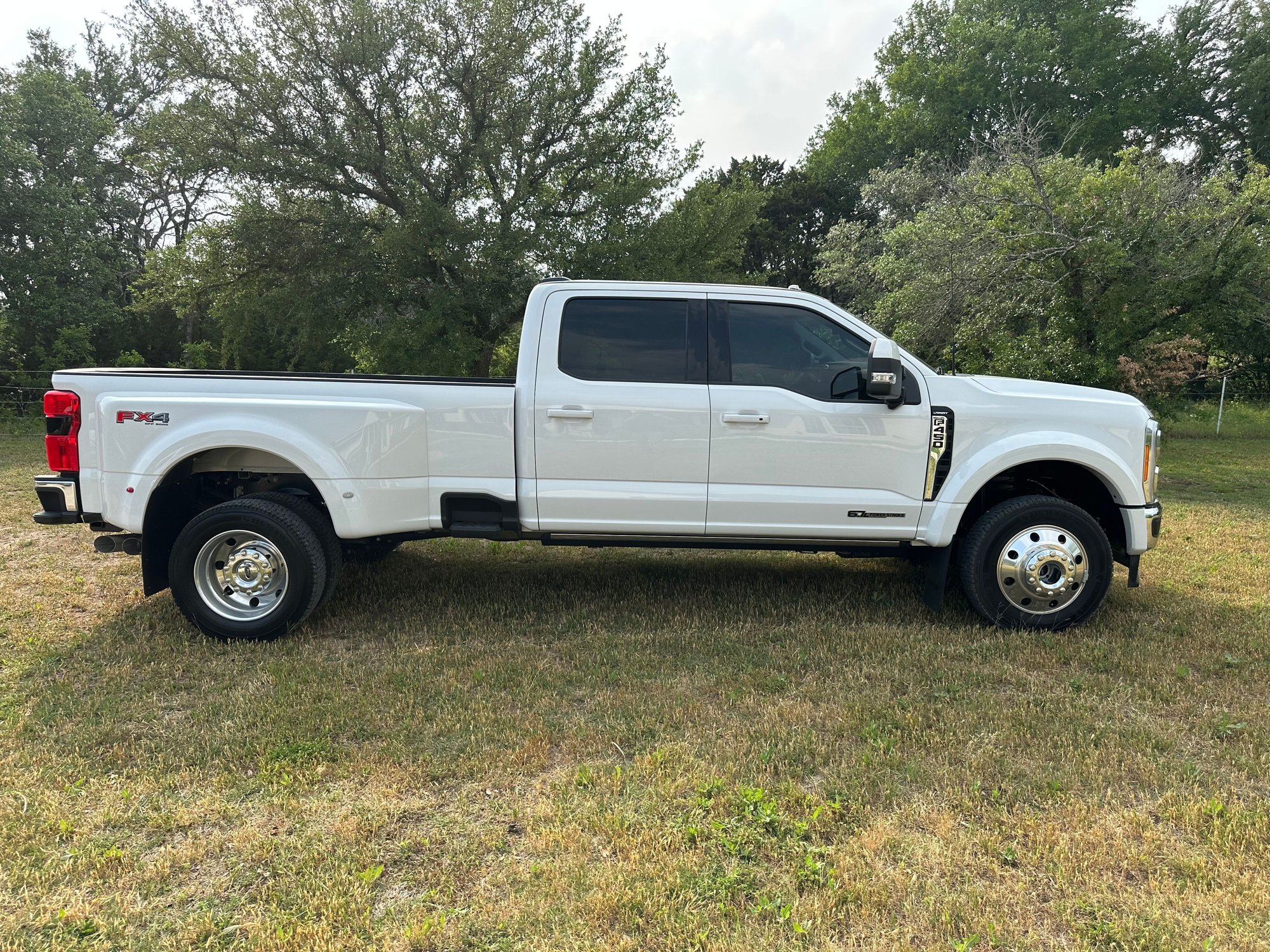Show Us Your Dually! - Page 11 - Ford Truck Enthusiasts Forums