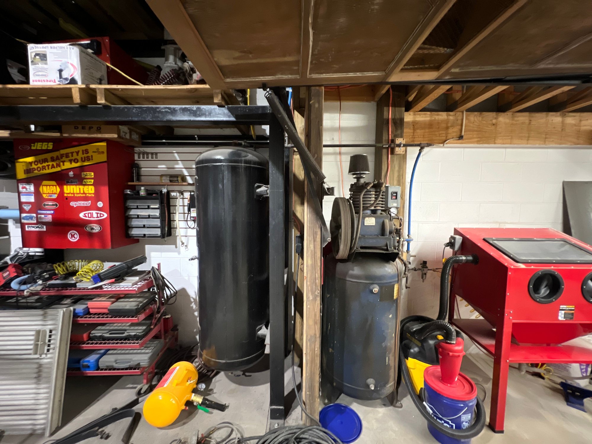 Here is a better picture of the compressor layout. I’ve had a stomach bug the last couple of days, so just getting back in the shop.
