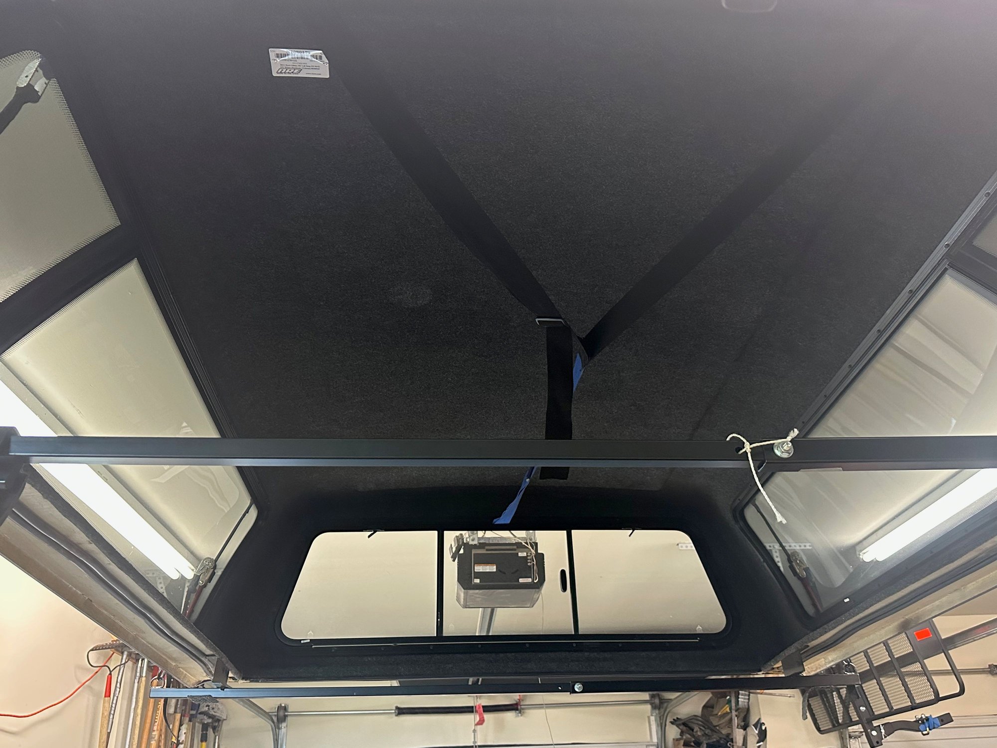 Accessories - 2011 ARE Z-series Topper White Platinum Pearl for LB - Used - Bellevue, WA 98004, United States