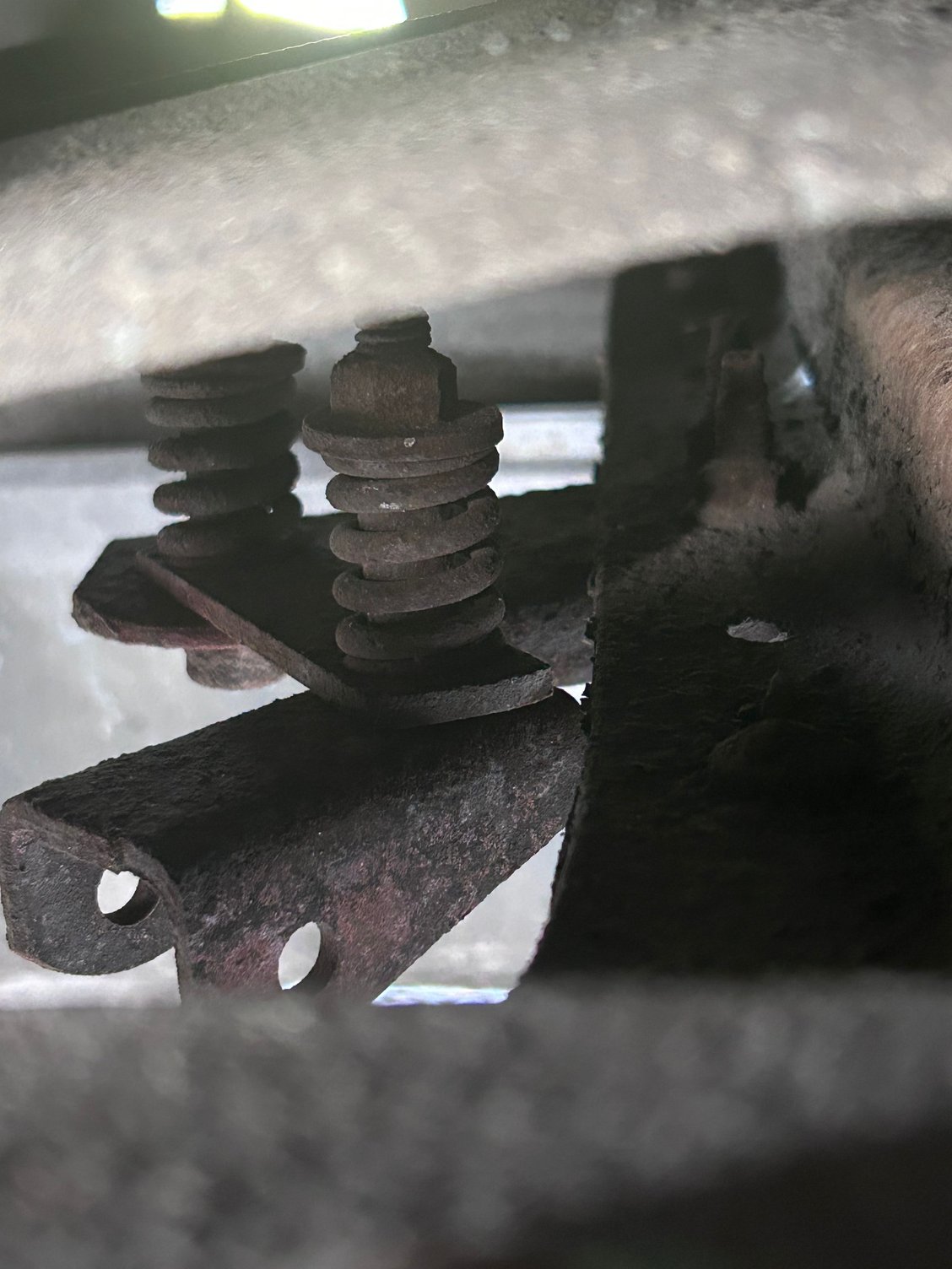 Currious as to what that is and what it�s for .its on a 1986 f250 long between both the front and rear tank 