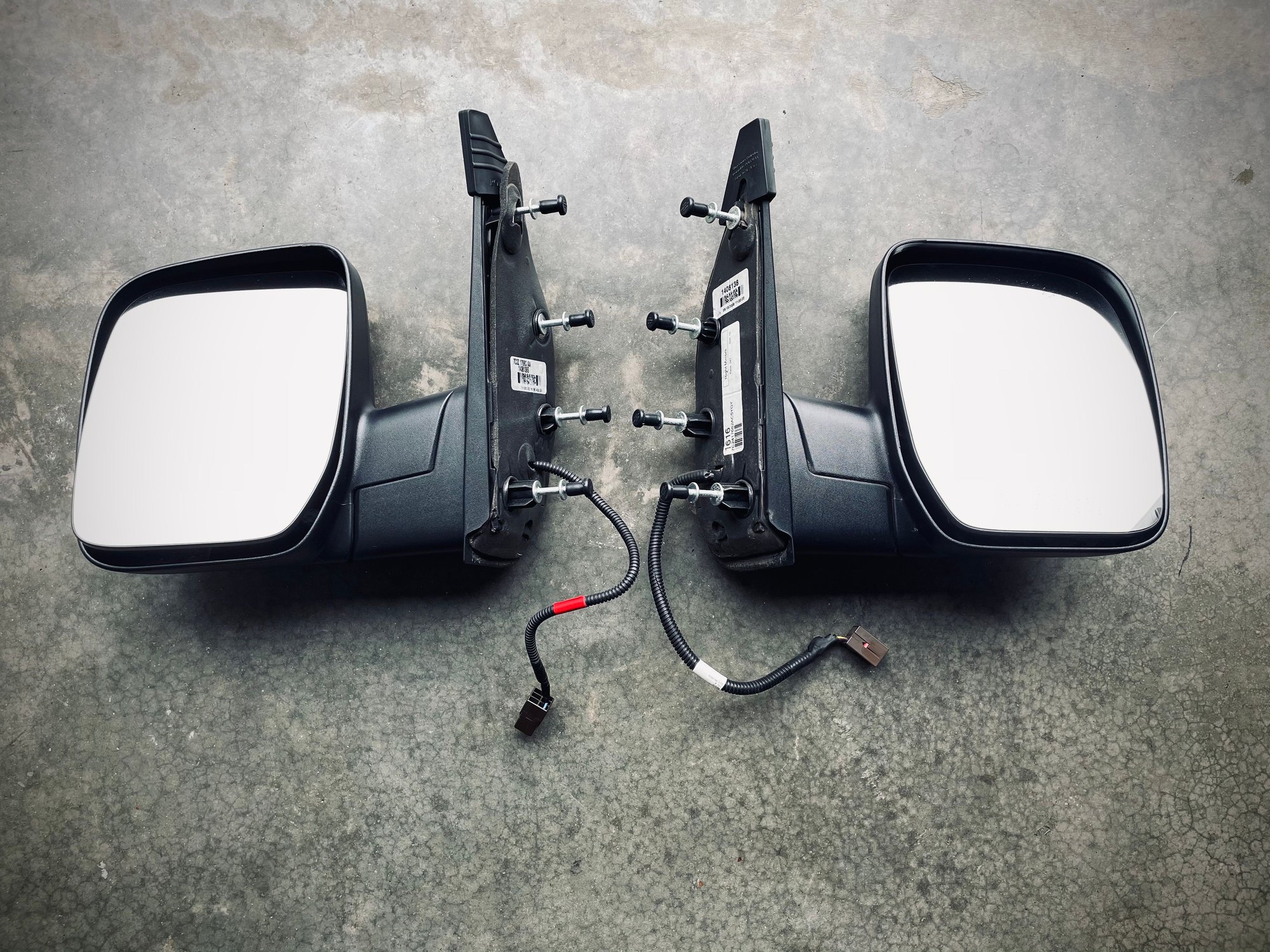 Exterior Body Parts - E-Series power mirrors - Used - All Years Ford E-150 - All Years Ford E-250 - All Years Ford E-350 Super Duty - Mount Airy, MD 21771, United States
