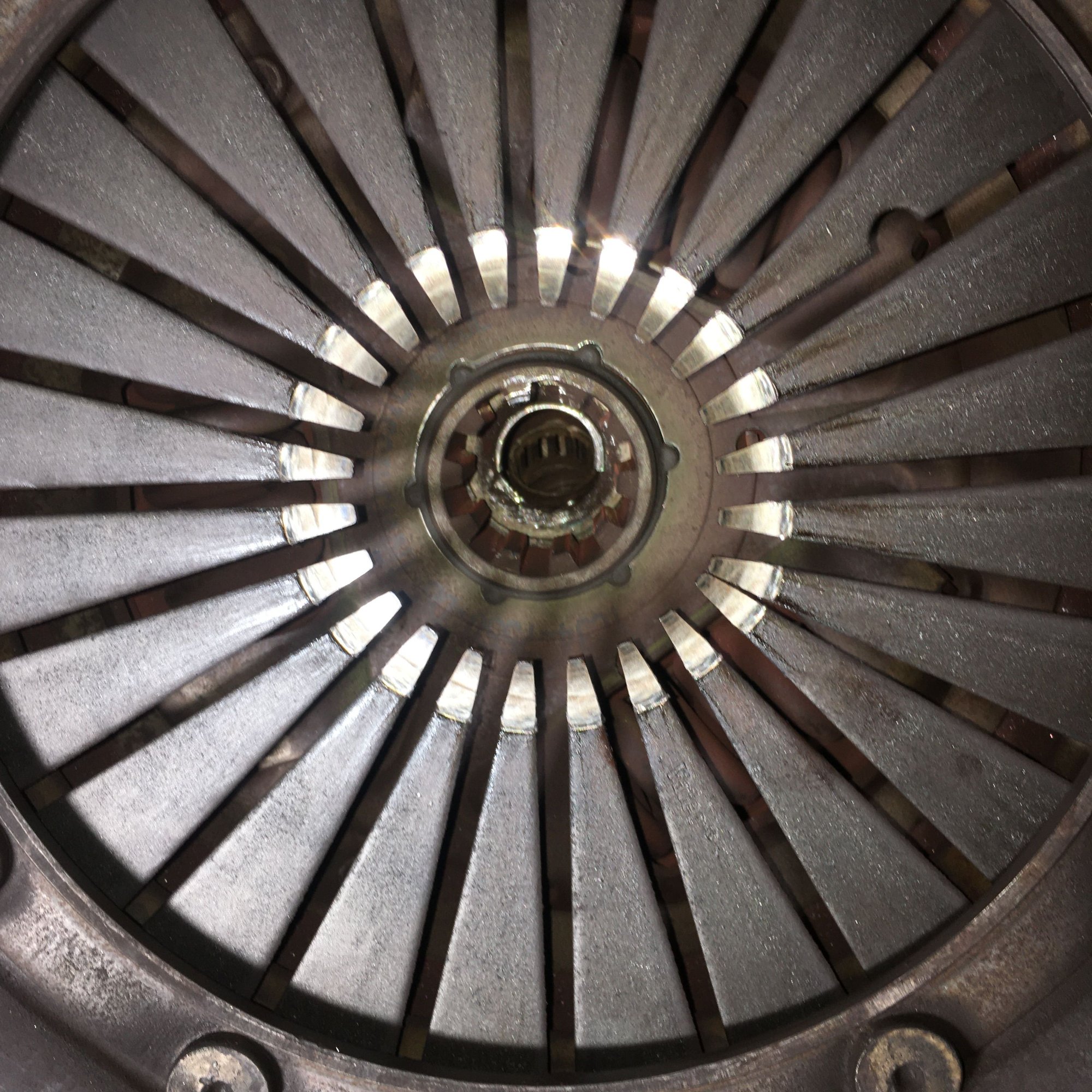 ZF6 Interesting Clutch or Pressure Plate Problem Ford Truck