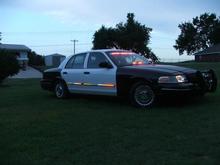 Side view of the 1998 Crown Vic with the one of a kind side LEDs.