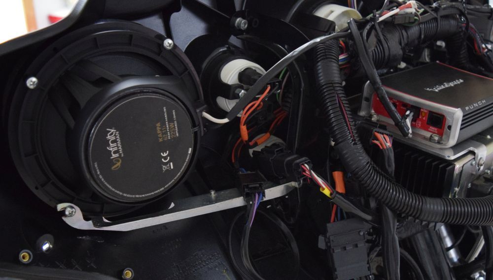 harley tour pack speaker wiring
