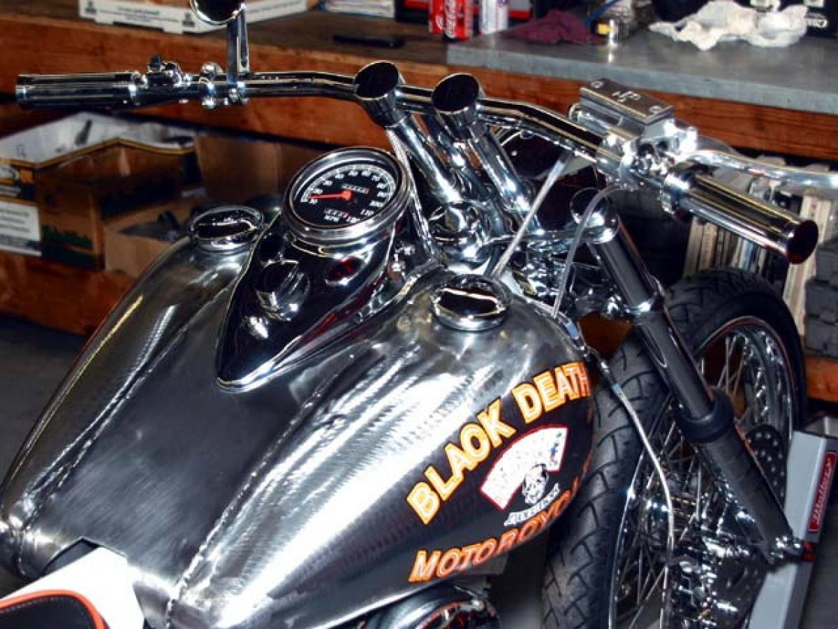 Мотоцикл Микки Рурка Black Death 3