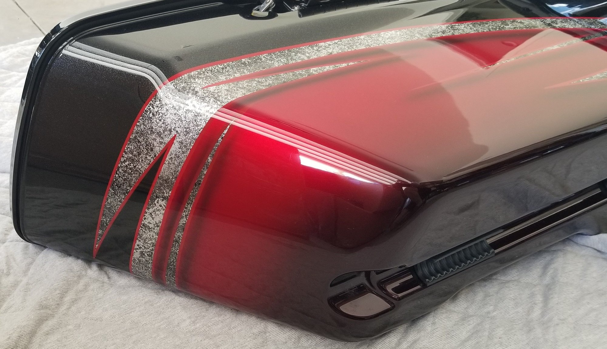 Custom painted 14 up touring saddle bags Harley Davidson Forums