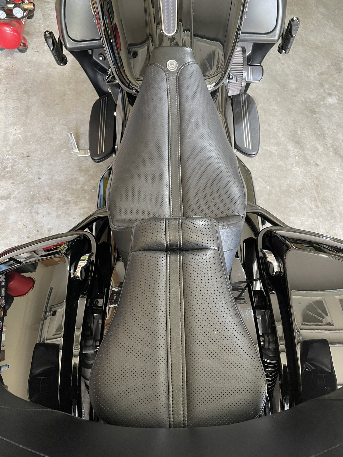 ASR seat by Ciro Harley Davidson Forums