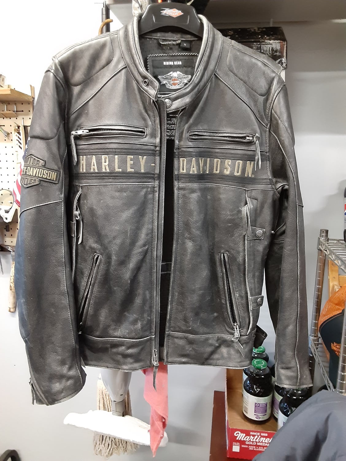HD distressed look Leather Jacket - Harley Davidson Forums