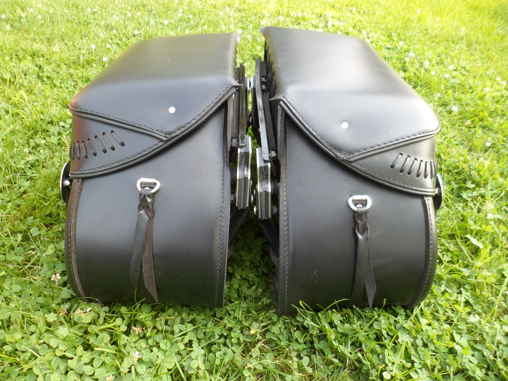 Leather Pros Quick Detachable Saddlebags Fatboy Deluxe Ect - Harley Davidson Forums